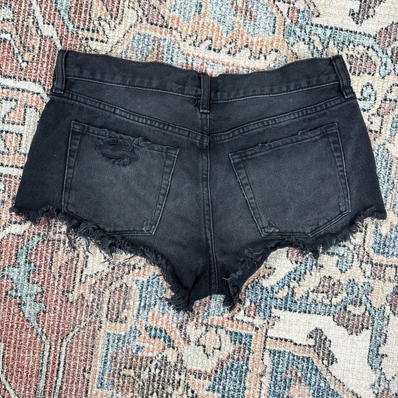 We the Free Size 28 Black Raw Him distressed Shorts - Picture 8 of 8
